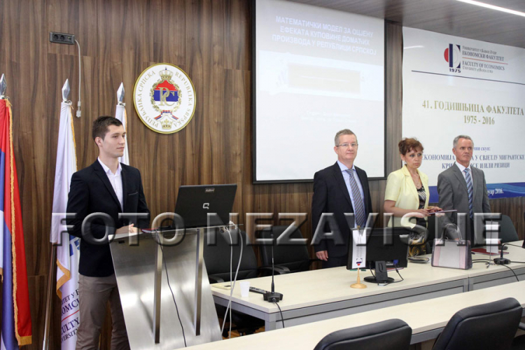 Bojan Kresojević: Student generacije Ekonomskog fakulteta, sa prosječnom ocjenom 9,7


