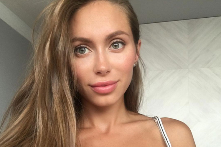 Ruska Anđelina Džoli: Da li vam liči na holivudsku ljepoticu? (FOTO)