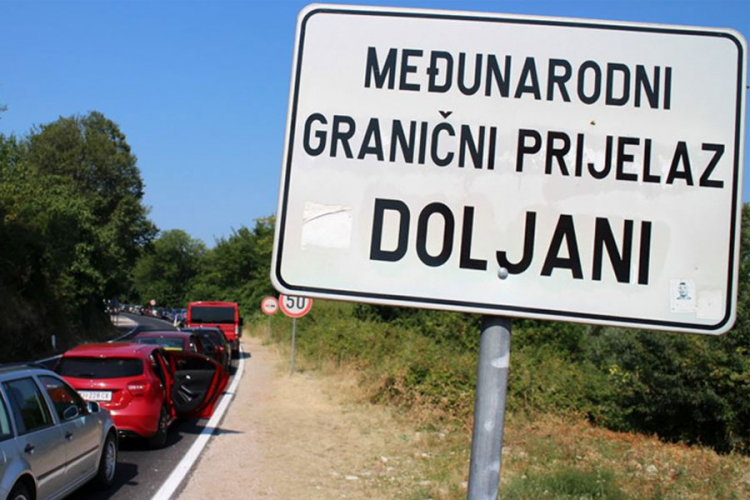 Gužve na granici: Na prelazu u Doljanima čeka se sat i po