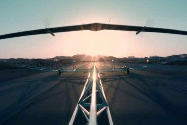 Facebookov solarni "internet avion" izveo svoj prvi let (VIDEO)