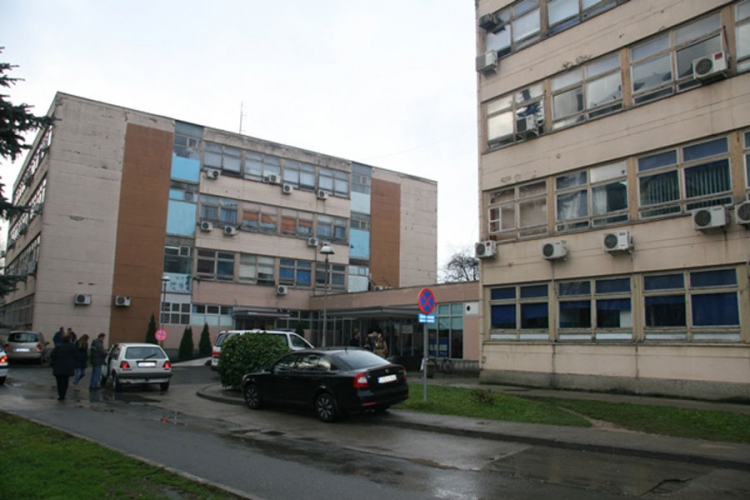Banjaluka: Pacijent sebi zario nož u vrat