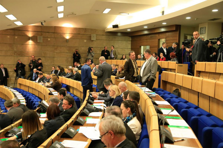 Kriza u FBiH: Sve sjednice predstavničkog doma odgođene do daljnjeg