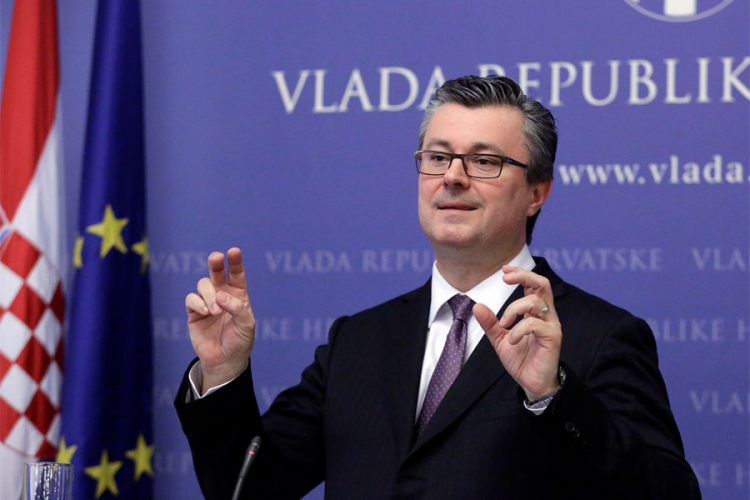 Orešković: Ja o poslu, oni o ustašama i partizanima