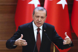 Erdogan optužio Zapad da podržava terorizam i pučiste