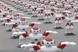 Ples 1.000 robota za Ginisovu knjigu rekorda (VIDEO)