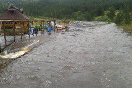 Nevrijeme na Zlatiboru, evakuisane dvije osobe