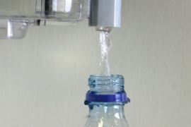 Plastične flaše za vodu prljavije od WC šolje

