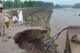 Pakistan: Djevojčica i roditelji se utopili zbog selfija