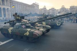 Porošenko šalje 150 jedinica borbene tehnike u Donbas