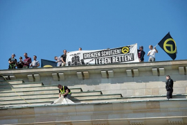 Desničari zauzeli Brandenburška vrata