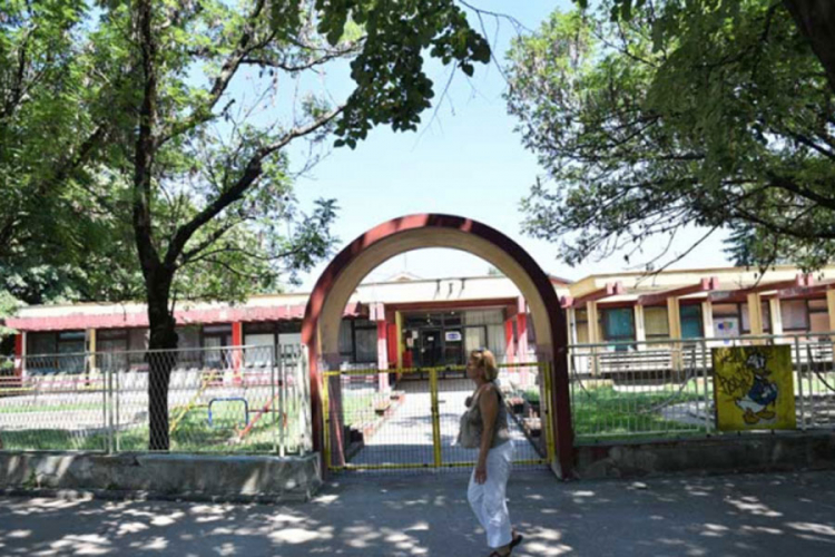 Dječak zaražen meningokokom se oporavlja, vrši se dezinfekcija u vrtićima