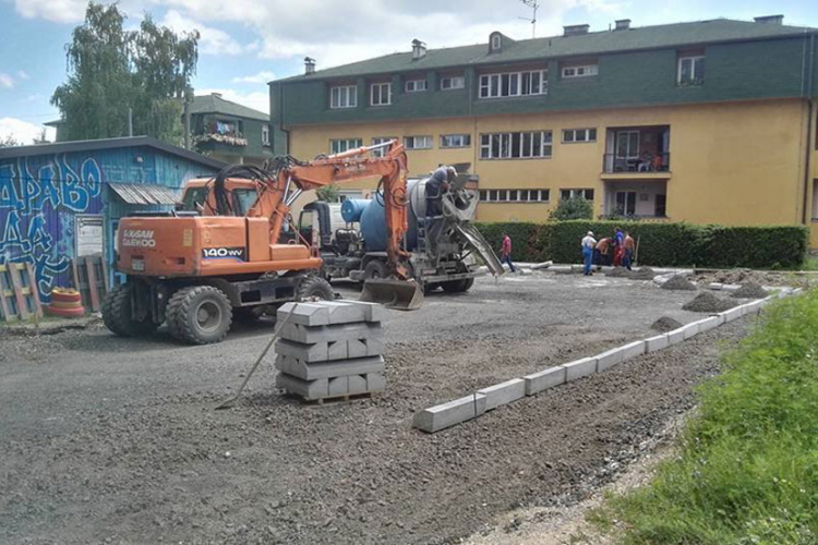 Na parkingu kod Gradskog mosta još 40 mjesta