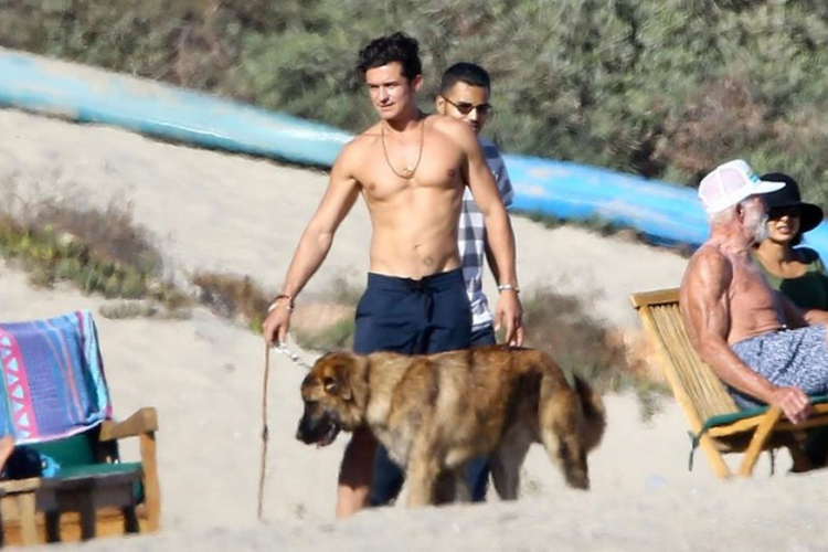 Orlando Blum potpuno go na plaži (FOTO)