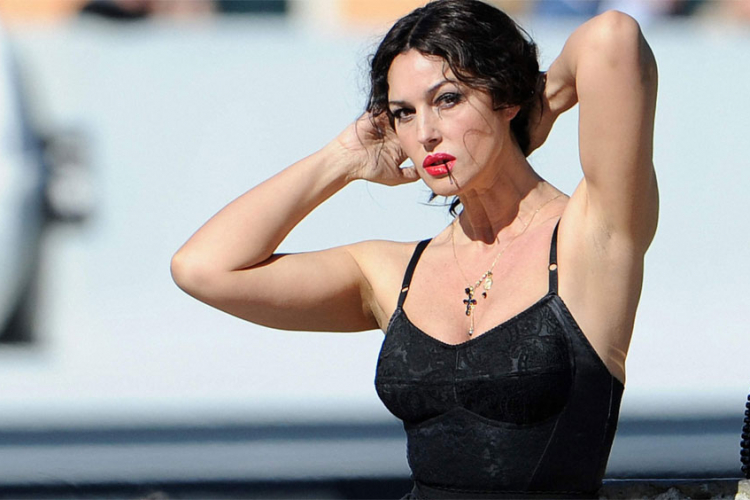 Ovako je Monika Beluči izgledala u dvadesetima (FOTO)
