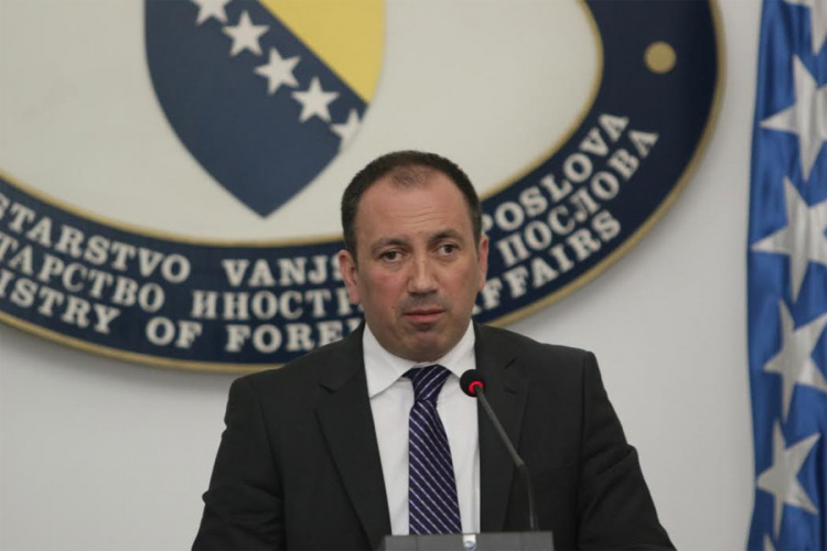 Crnadak: Željko Kopanja dao značajan doprinos razvoju novinarstva