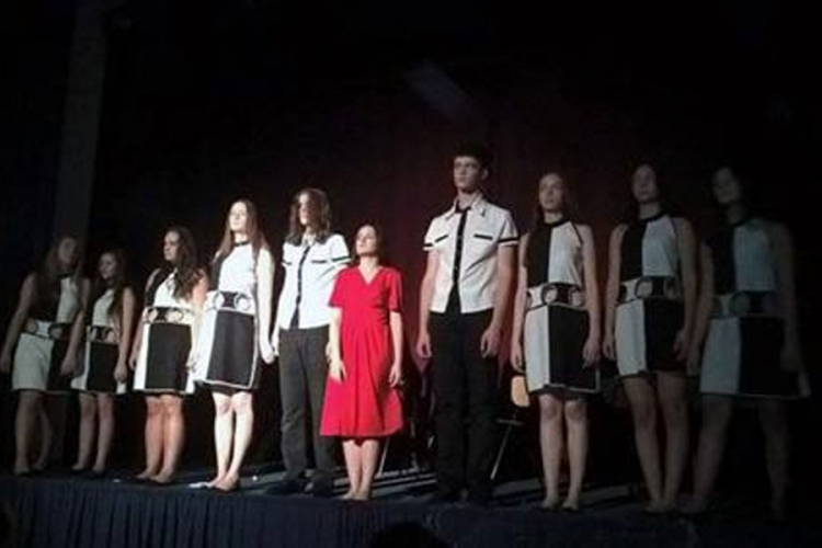U Novom Gradu izvedena predstava "Umreži me nježno"