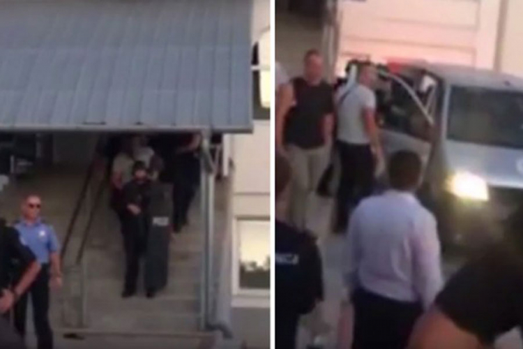Srbin rušio minaret džamije u Donjim Velikincima (VIDEO)