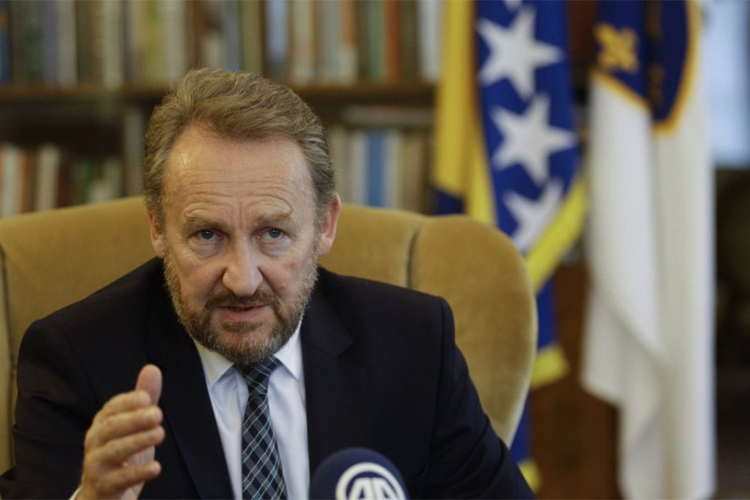 Izetbegović: Referendum u RS probni da se ispita puls