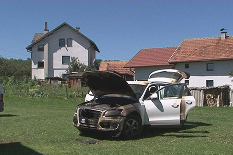 U Sokocu zapaljen "Audi Q7" preduzetnika Branislava Gordića (FOTO)