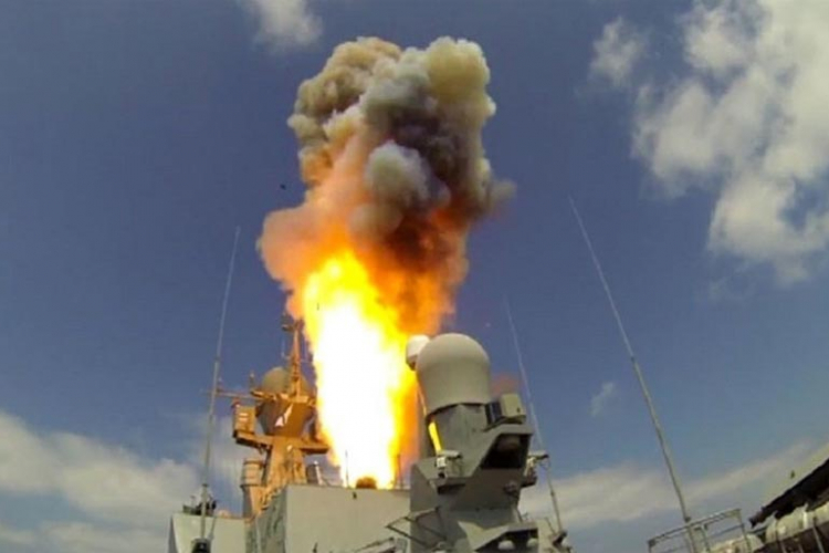 Ruska Crnomorska flota raketira ciljeve terorista (VIDEO)