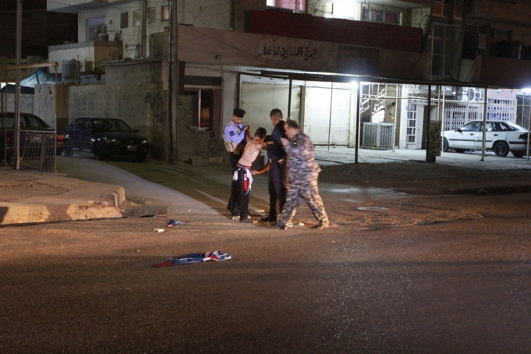 Irak: Uhvaćen dječak (12) sa samoubilačkim pojasom (VIDEO)