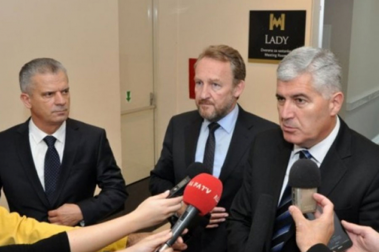 Lideri SDA, HDZ i SBB sutra o odnosima unutar koalicije