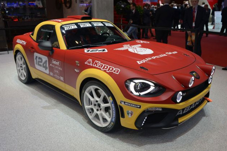 Fiat 124 Coupe sljedeće godine u društvu Spidera