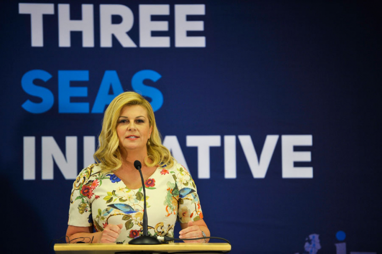 Kitarović: Razgovaraću sa Vučićem
