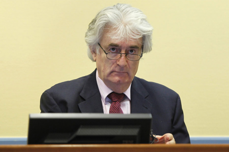 Crnogorci se stide Karadžića