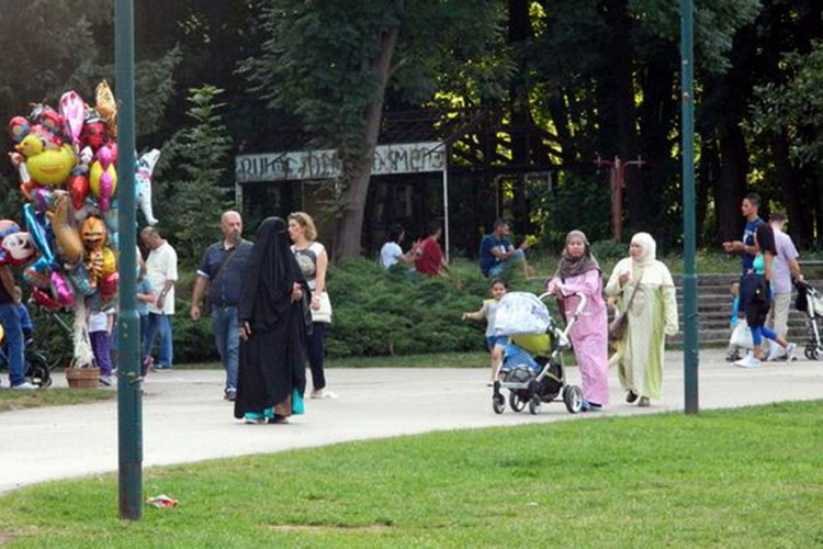 DW: Arapi - turisti ili budući stanovnici BiH?