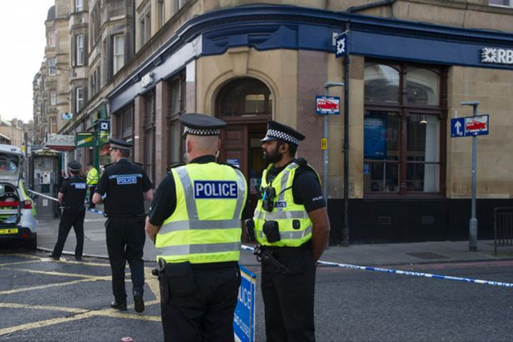 Prekinuta uzbuna u Edinburgu, uhapšen muškarac