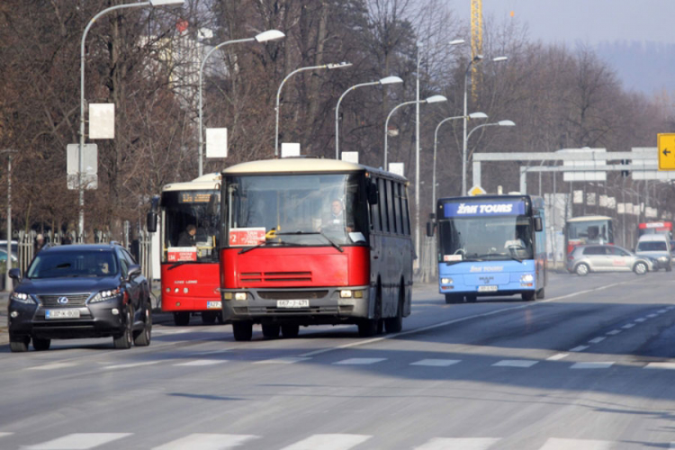 Ministarstvo uplatilo novac, đaci putnici dobiće mjesečne karte