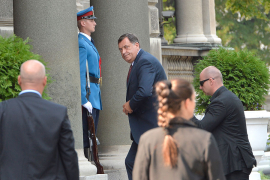 U Beogradu počeo sastanak Vučića i Nikolića sa političarima iz RS