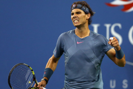 Nadal dominantno do 16 najboljih