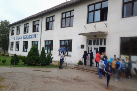 Prozorska stakla prijete učenicima