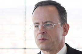 Bekos: Svađa nanosi štetu privredama Austrije i Turske
