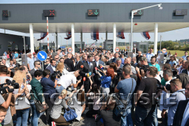 Vučić pozvao na smirivanje tenzija