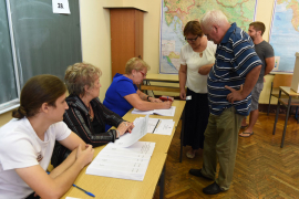 Prve izlazne ankete, formiranje vlasti neizvjesno