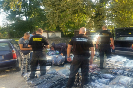 Iz Srbije švercovali sportsku opremu, torbe, parfeme i satove