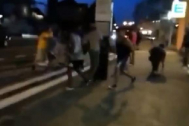 Njemačka: Masovna tuča desničara i azilanata (VIDEO)