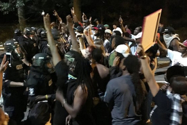 Afroamerički policajac ubio Afroamerikanca, protesti građana (VIDEO)