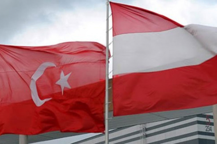 Turska zatrpala Austriju nalozima za hapšenje
