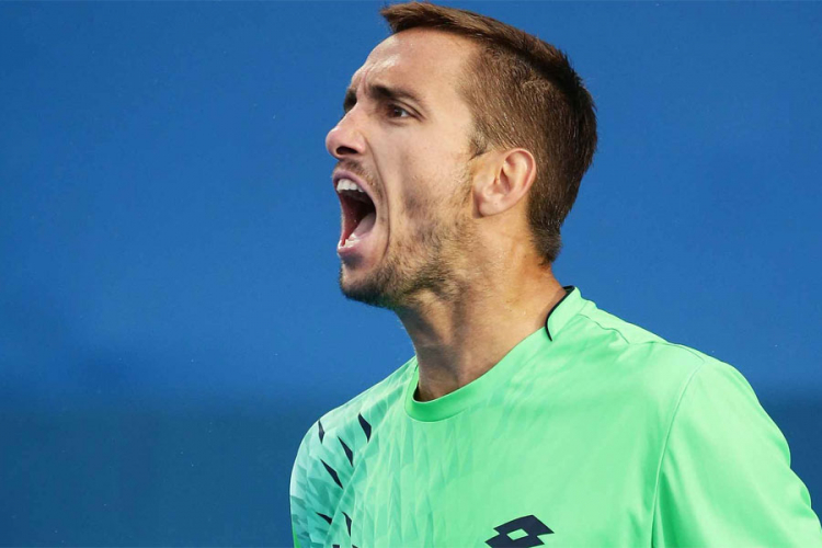 Troicki osuo paljbu na sudije
