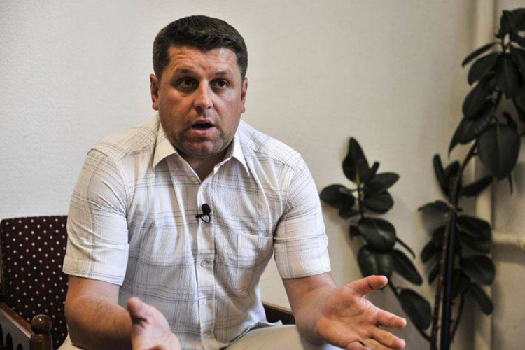 Duraković: Napad na Vučića možda izrežiran