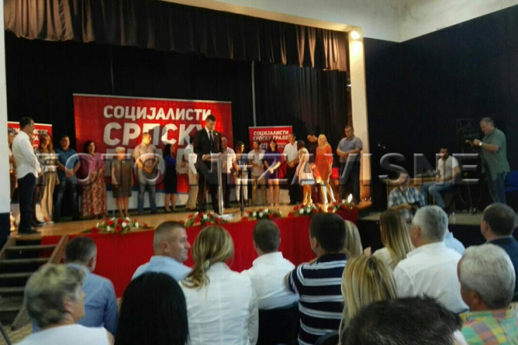 U Zalužanima održana prva izborna tribina SP-a (FOTO)