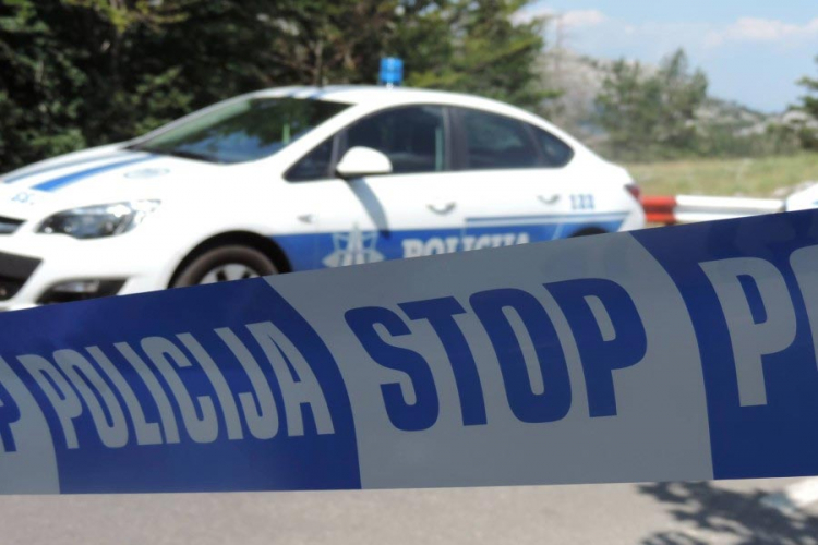 Bombaški napad u Kotoru, poginule dvije osobe