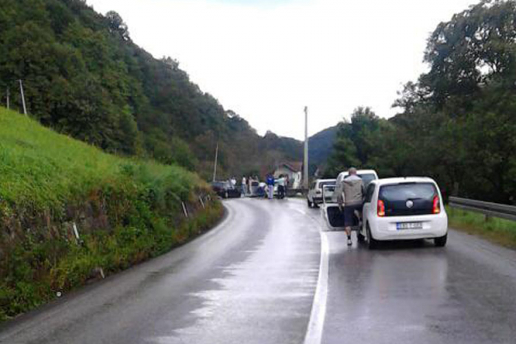 Banjaluka: Saobraćajka u Karanovcu, policija na terenu