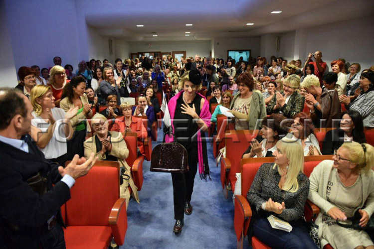Isidora Bjelica u Banjaluci promovisala svoju novu knjigu