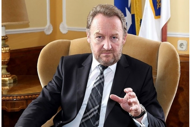 Izetbegović: Nema govora o održavanju nekog budućeg referenduma o podjeli BiH