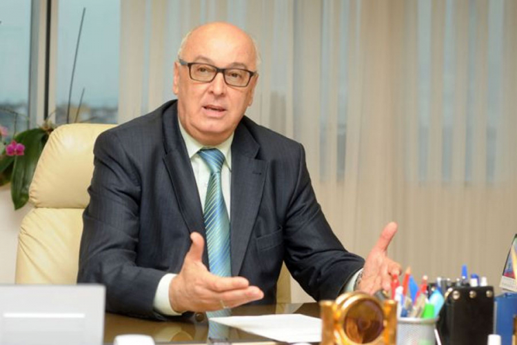 Gluhaković se izvinio novinarki zbog spuštanja mikrofona
